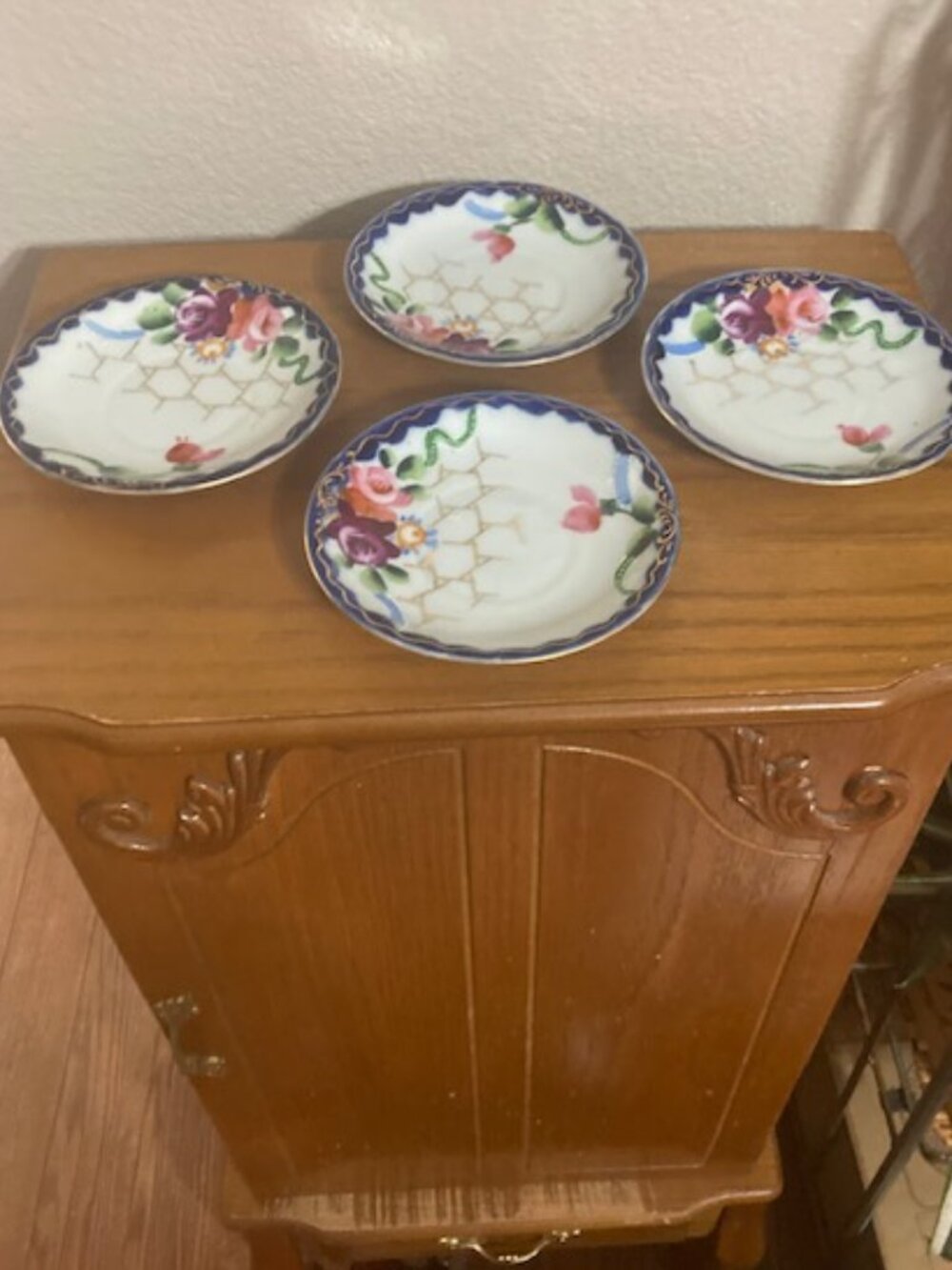 Vintage Set of 4 Japanese Hand-Painted Floral Dishes